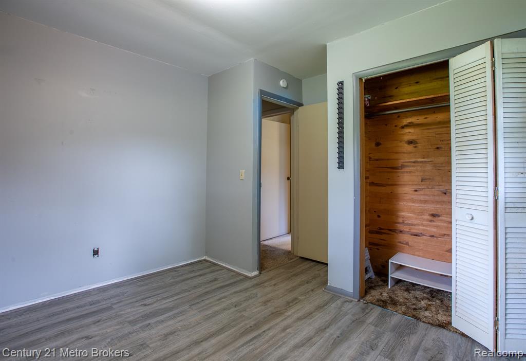 4373 Dexel Drive, Burton, MI 48519 — Photo 18