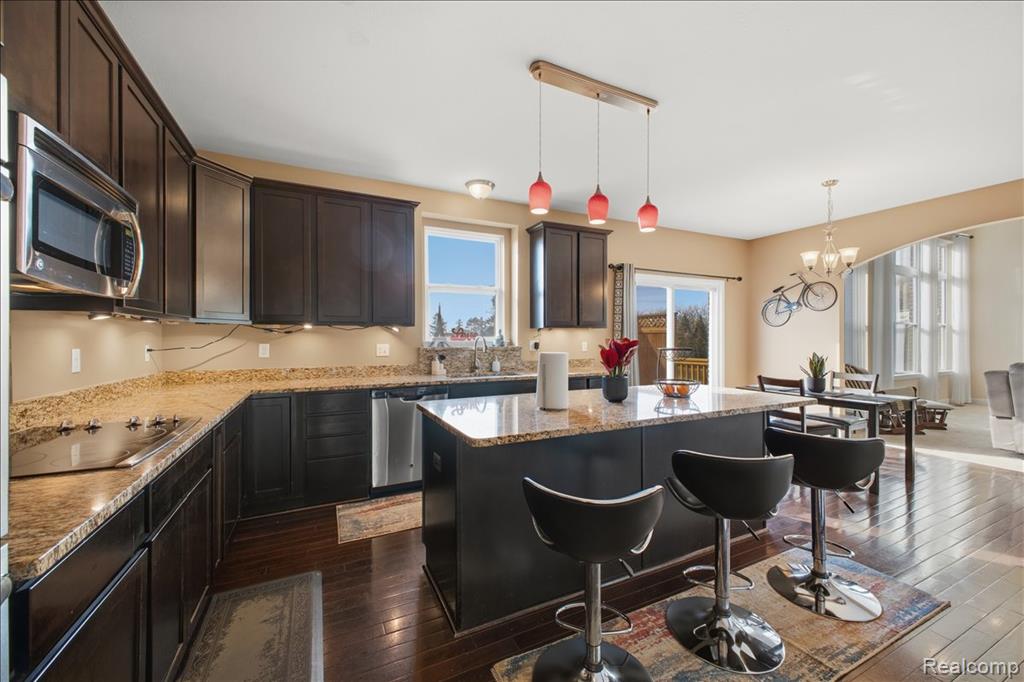 4930 E Stonegate Circle, Lake Orion, MI — Photo 13