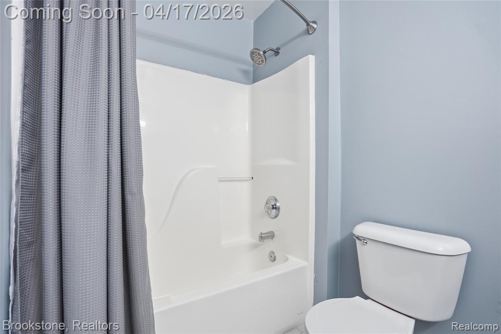 569 Cove View Drive, Waterford, MI 48327 — Photo 31