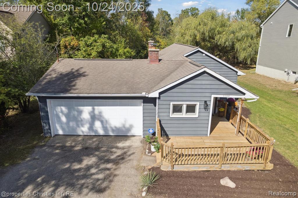 4066 Green Lake Road, West Bloomfield, MI 48324 — Photo 46