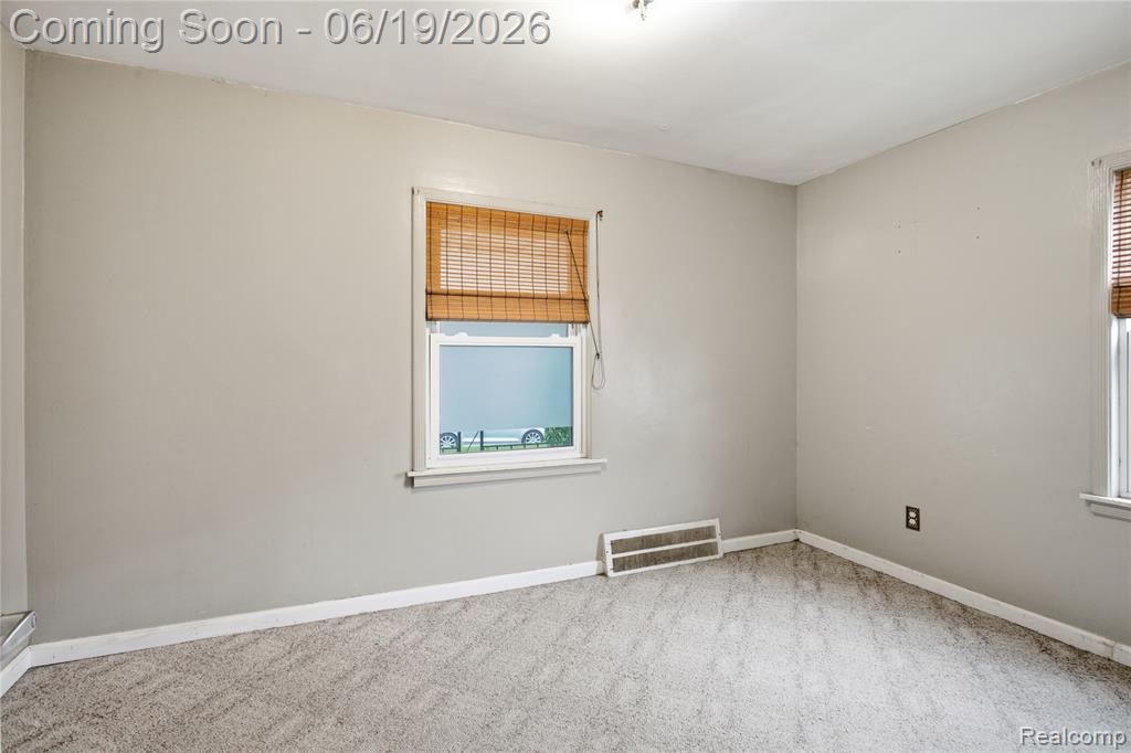 529 Champaign Road, Lincoln Park, MI 48146 — Photo 6