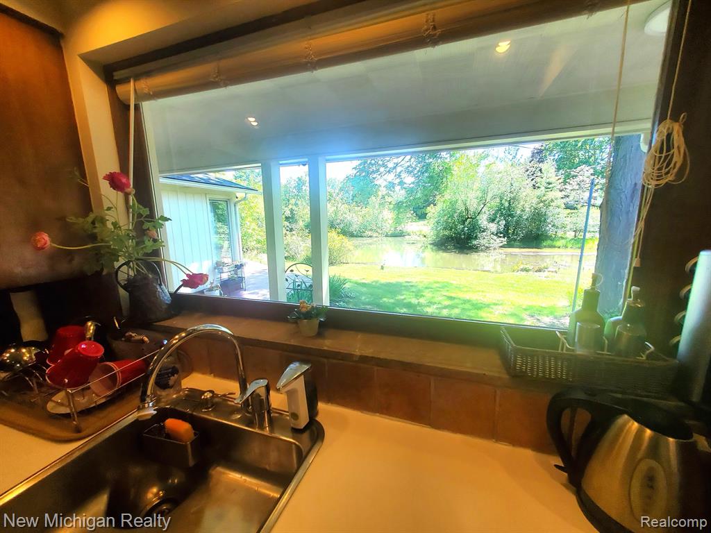 5535 WILLOW VALLEY Drive, West Bloomfield, MI — Photo 19