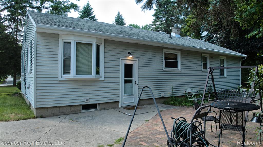 2750 College Road, Holt, MI 48842 — Photo 6