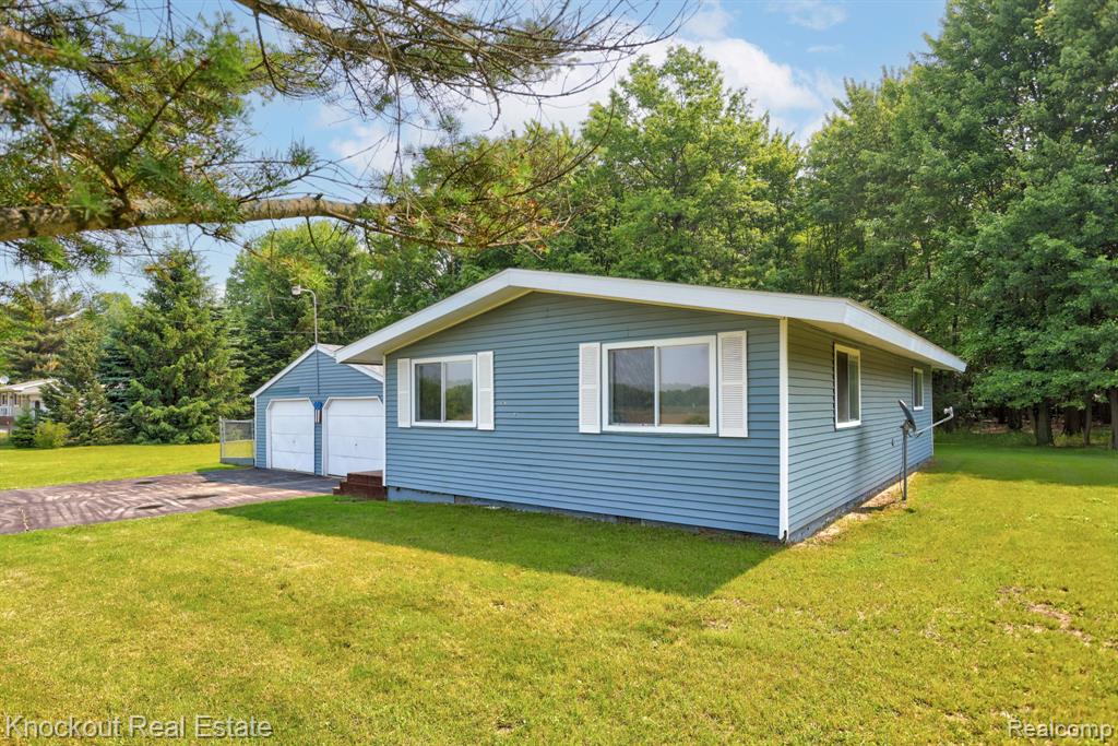 5741 S Merrill Road, Merrill, MI 48637 — Photo 3