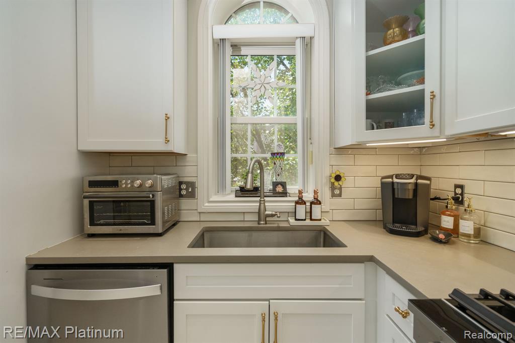 206 E Liberty Street, Milford, MI 48381 — Photo 44