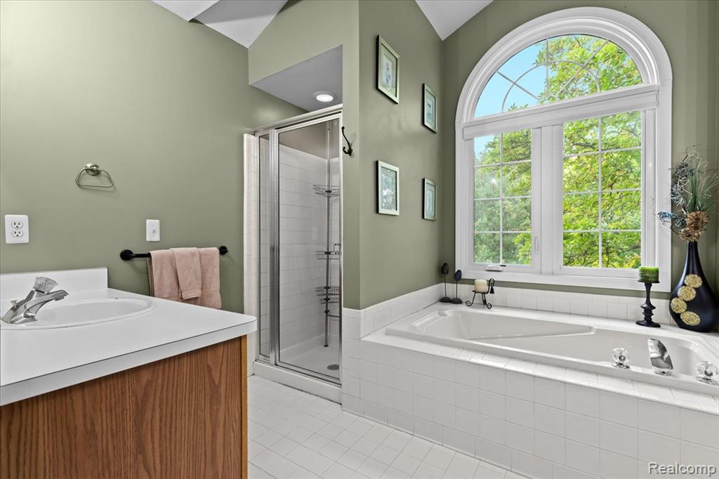 45030 Glengarry Road, Canton, MI 48188 — Photo 12