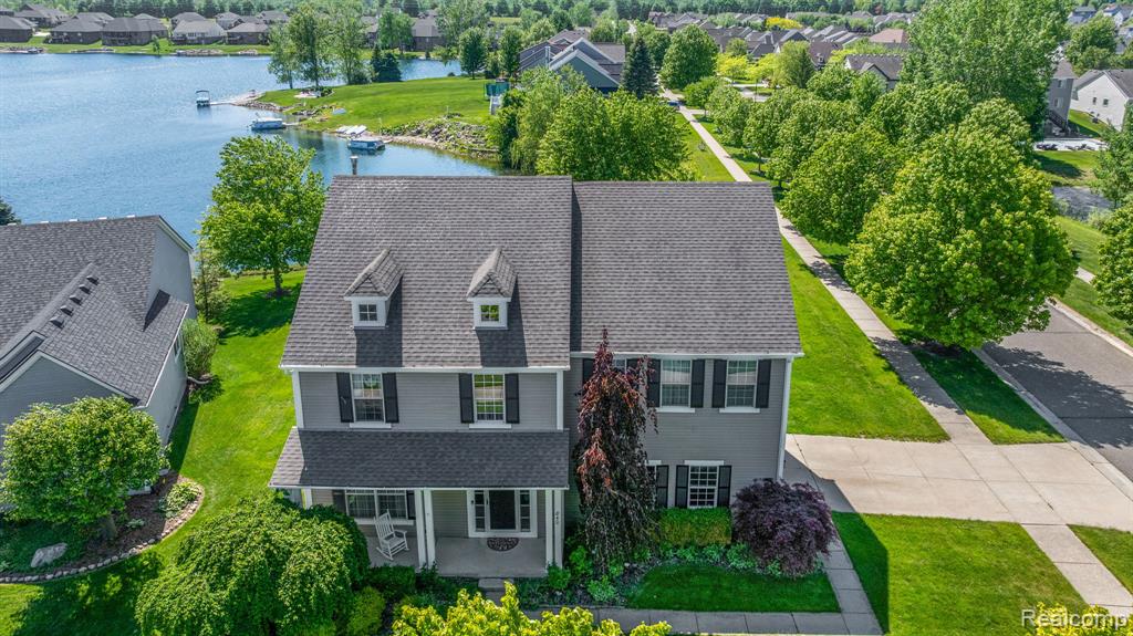 840 Cross Circle, Oxford, MI 48371