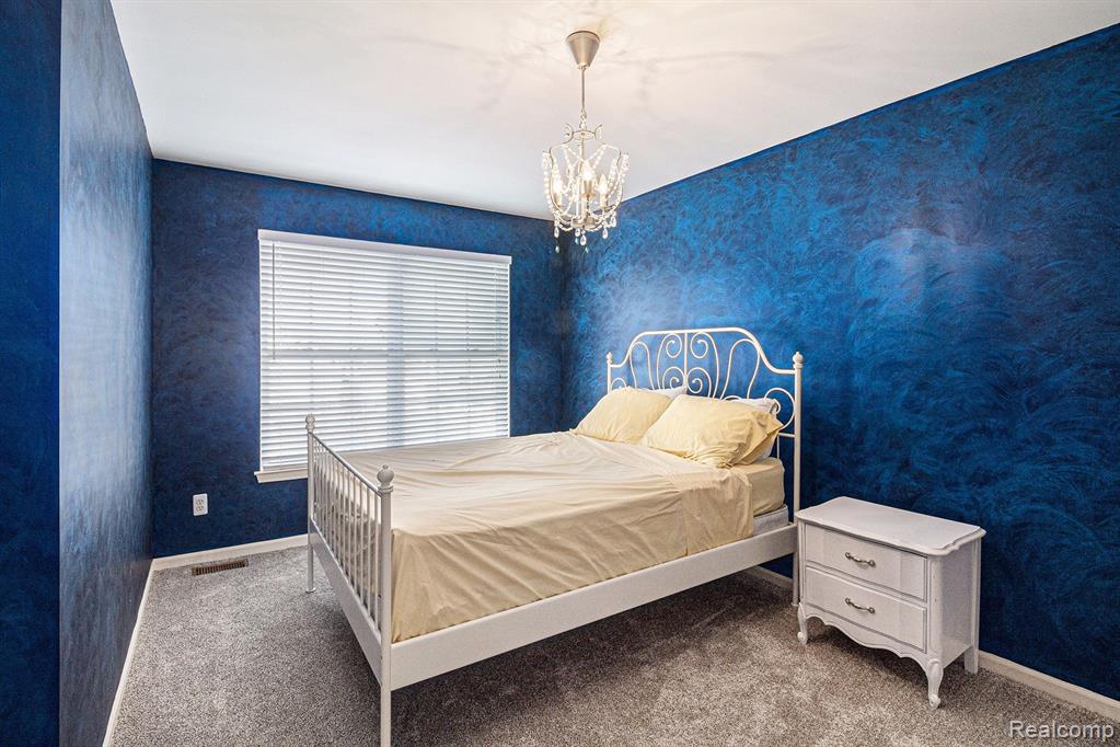 6438 Club Court W, Grand Blanc, MI 48439 — Photo 17