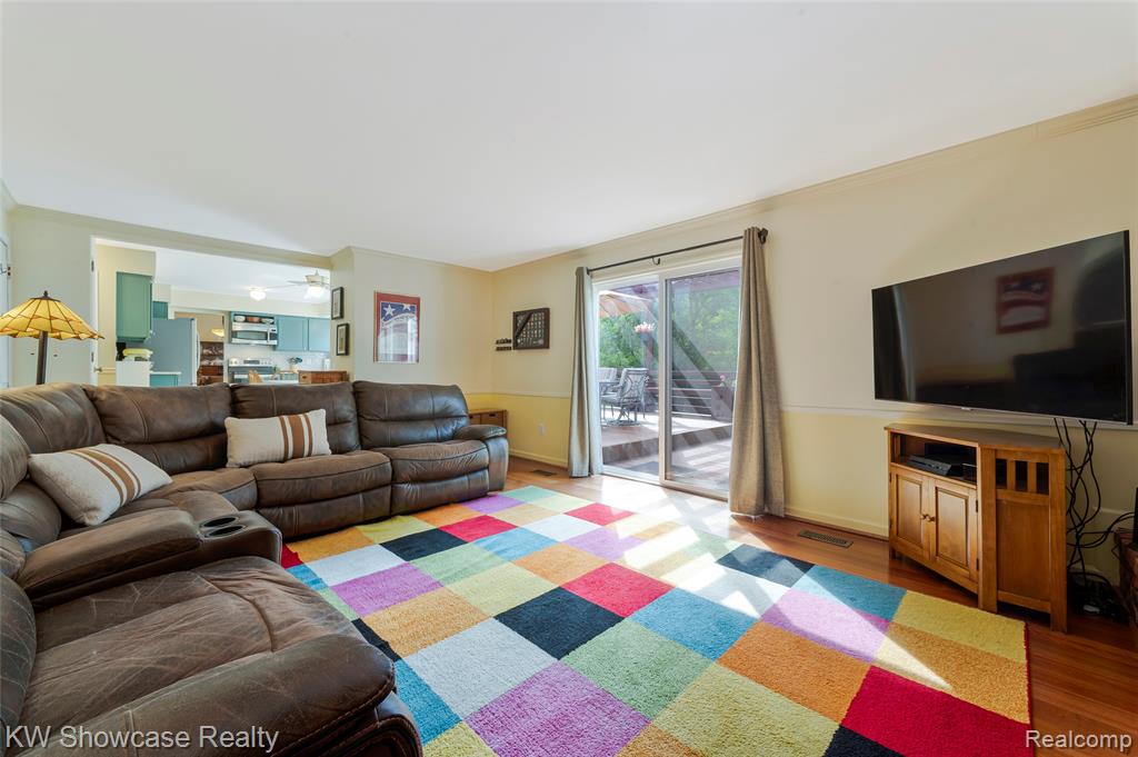5409 S Piccadilly, West Bloomfield, MI — Photo 23