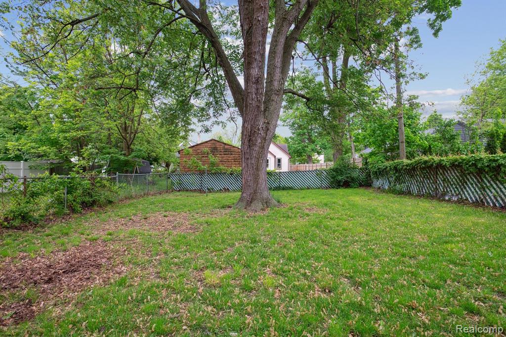 533 W GANSON Street, Jackson, MI 49201 — Photo 34