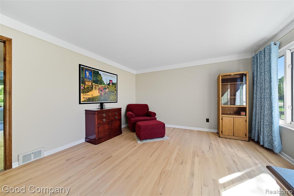 5035 University Avenue, Warren, MI 48092 — Photo 6