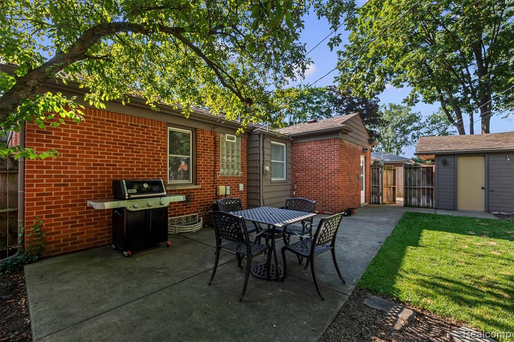 803 Oakridge Avenue, Royal Oak, MI 48067 — Photo 5