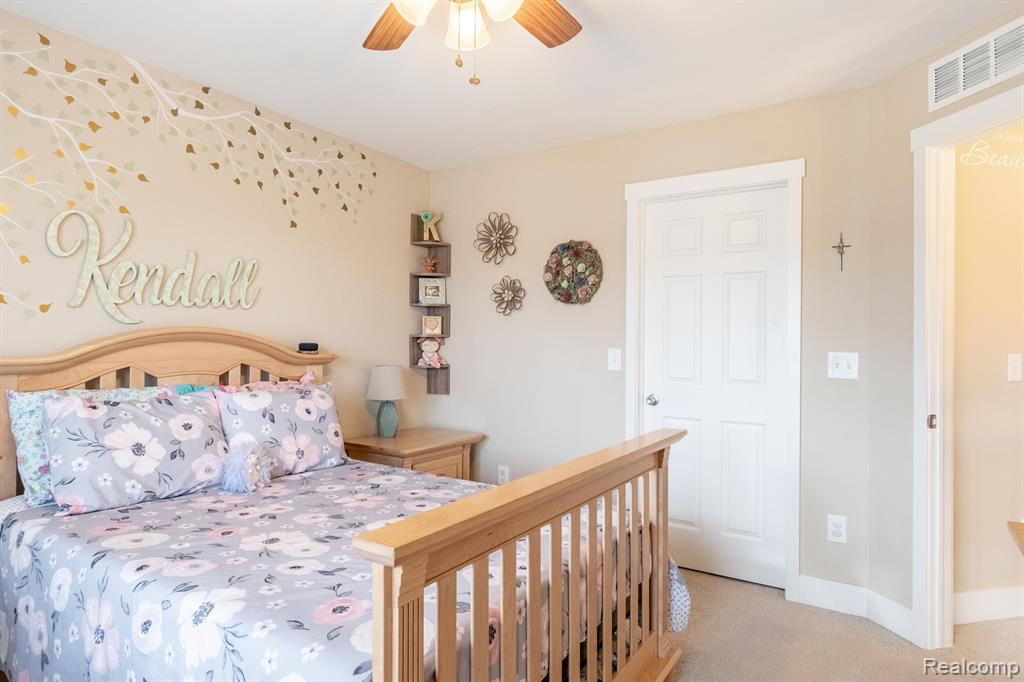 9595 NEUMANN Circle, Ypsilanti, MI 48197 — Photo 28