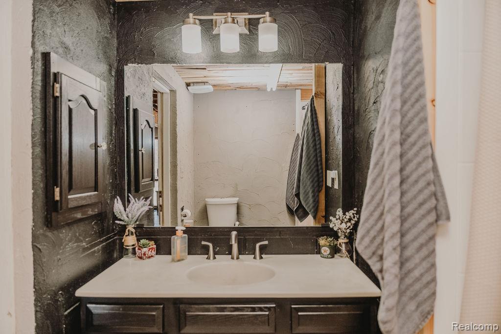 7186 Pineview Drive, Mancelona, MI 49659 — Photo 46