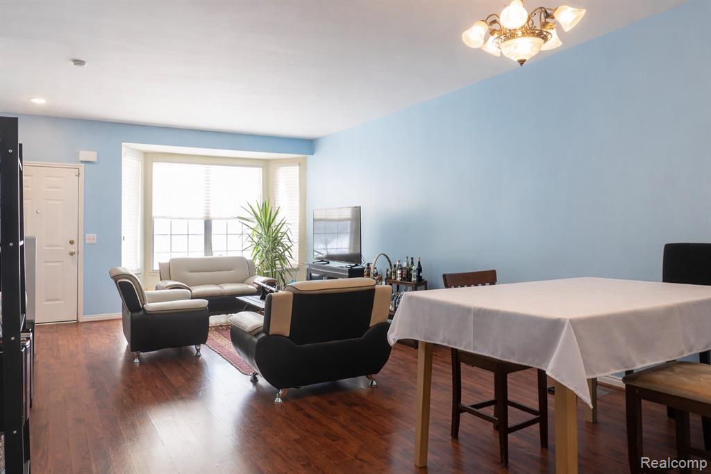 13207 St Ervin Avenue, 26, Detroit, MI 48215 — Photo 11