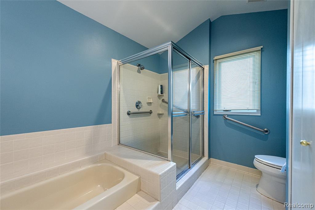 6760 Oyster Cove, West Bloomfield, MI 48323 — Photo 12