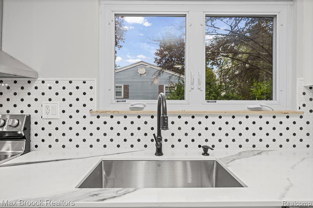 1874 Hopkins Drive, Wixom, MI 48393 — Photo 17