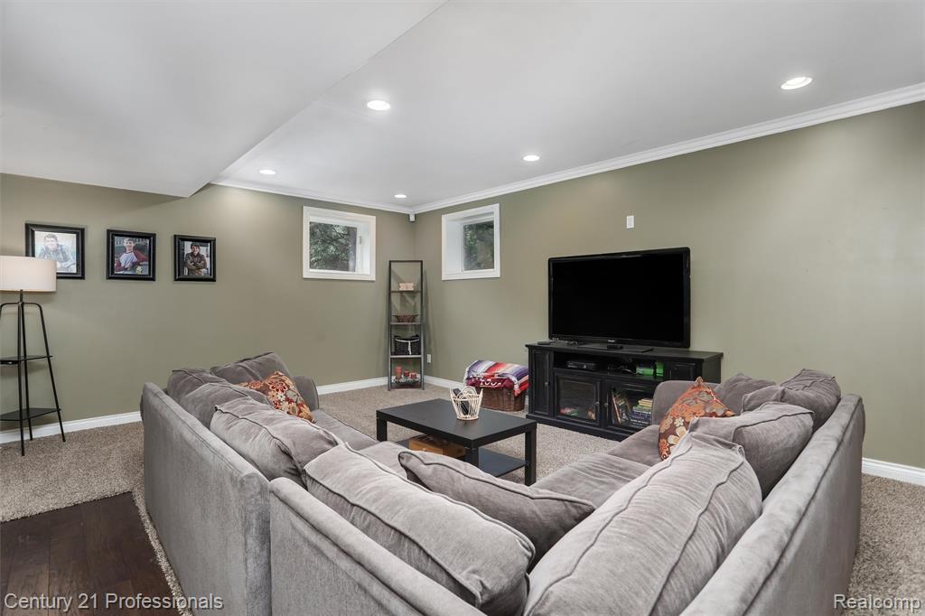 9884 Forest Ridge Drive, Clarkston, MI 48348 — Photo 34