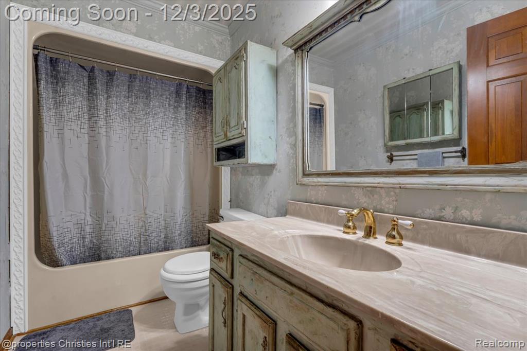 13095 Woodland Trail, Davisburg, MI 48350 — Photo 16