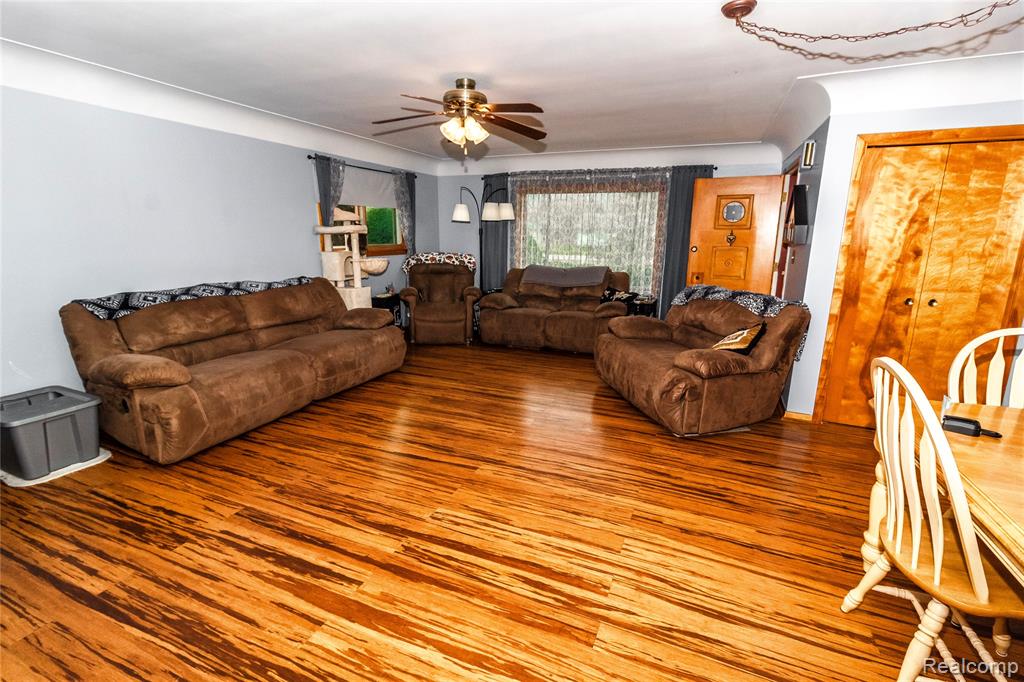 1334 Peppermill Road, Lapeer, MI 48446 — Photo 9