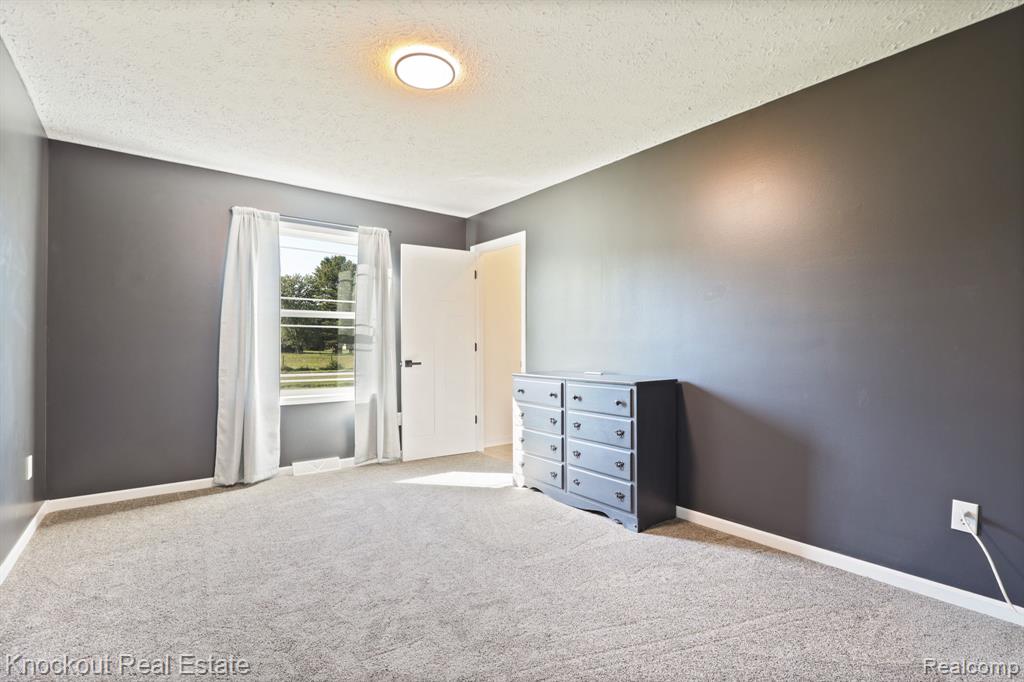 6977 Rathbun Road, Birch Run, MI 48415 — Photo 28
