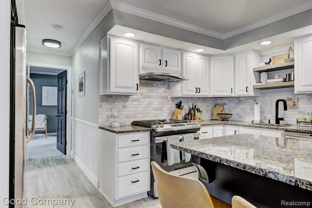 50210 Cedargrove Road, Shelby Twp, MI 48317 — Photo 17