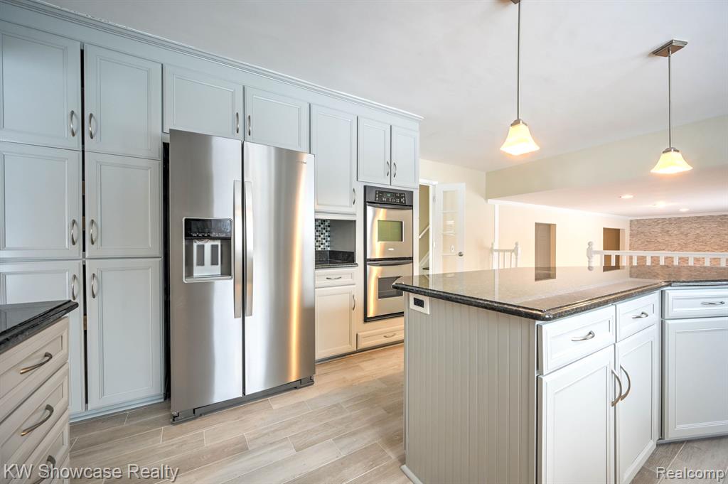 4238 STILL MEADOW Lane, West Bloomfield, MI 48323 — Photo 15
