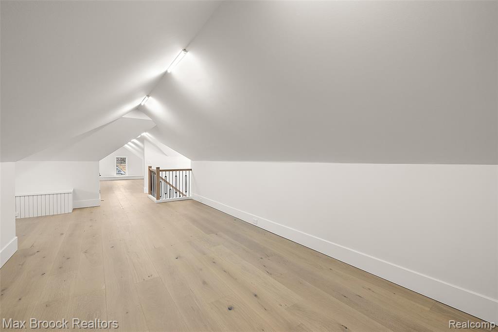 535 Henrietta Street, Birmingham, MI 48009 — Photo 33