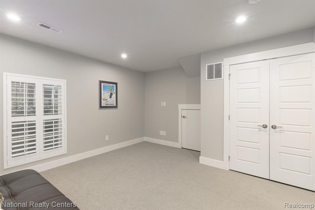 211 Sydney Court, Plymouth, MI 48170 — Photo 39