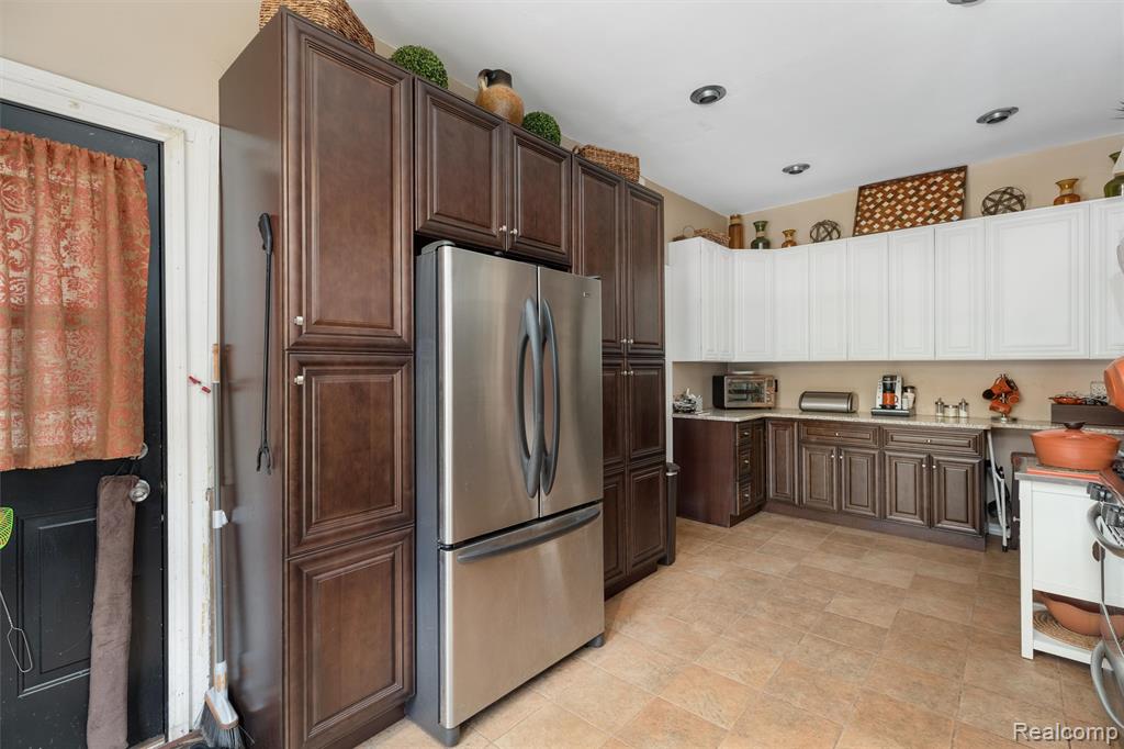 7435 La Salle Boulevard, Detroit, MI 48206 — Photo 17