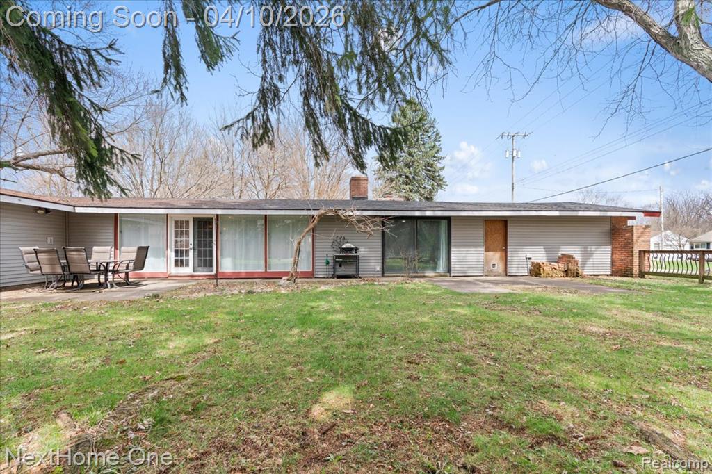 1014 S Adelaide Street, Fenton, MI, 48430