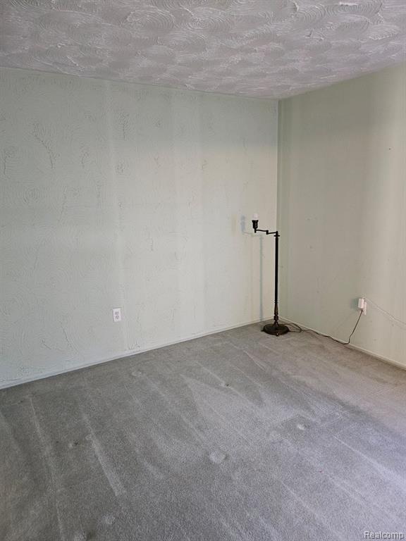 24910 Glenbrooke Drive, Southfield, MI 48033 — Photo 19
