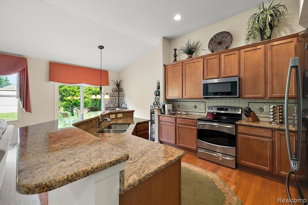 49676 Broadacre Drive, 63, Macomb, MI 48042 — Photo 15