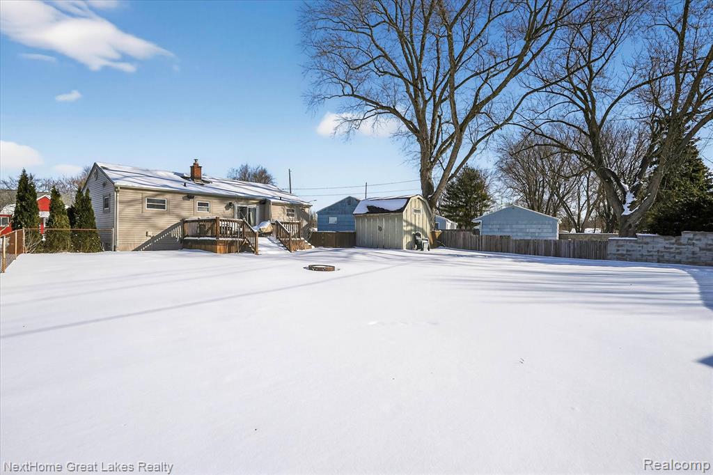 819 Southwood Drive, Fenton, MI 48430 — Photo 34