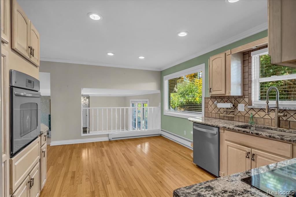 7477 Heather Heath Lane, West Bloomfield, MI — Photo 13