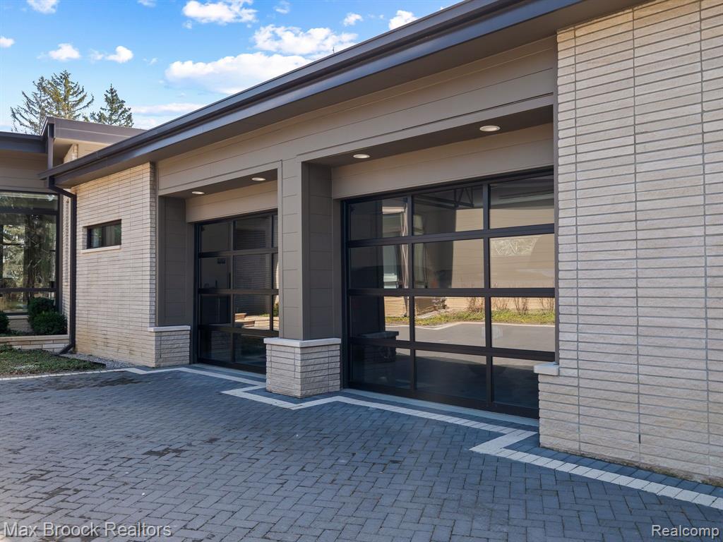 4890 Charing Cross Road, Bloomfield Hills, MI 48304 — Photo 41