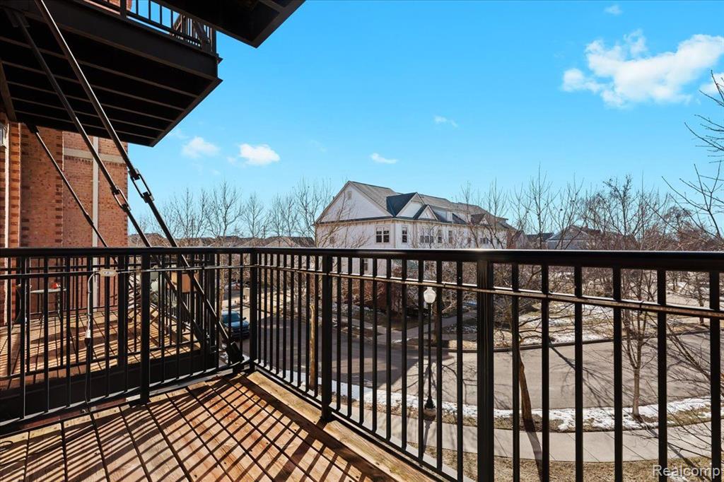 101 S UNION Street, 208, Plymouth, MI 48170 — Photo 35
