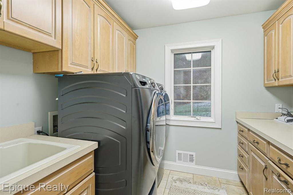 1 Chelsea Court, Metamora, MI 48455 — Photo 22
