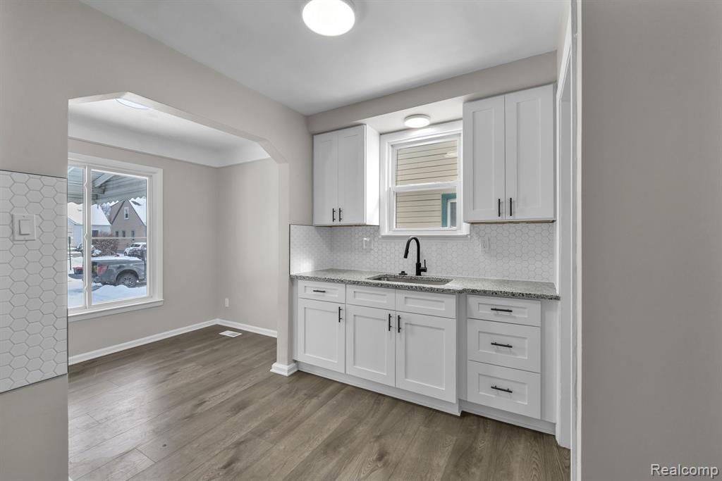 2359 Detroit Avenue, Lincoln Park, MI 48146 — Photo 17