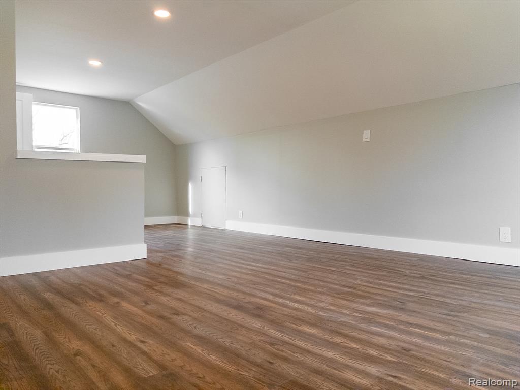 20030 Salem Street, Detroit, MI 48219 — Photo 12