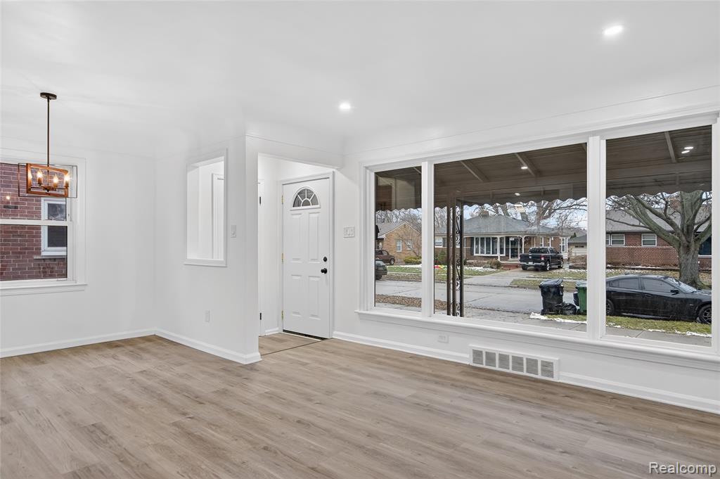 8664 Louise Avenue, Allen Park, MI 48101 — Photo 6
