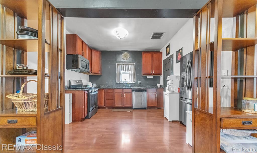 574 W Greendale, Detroit, MI 48203 — Photo 9