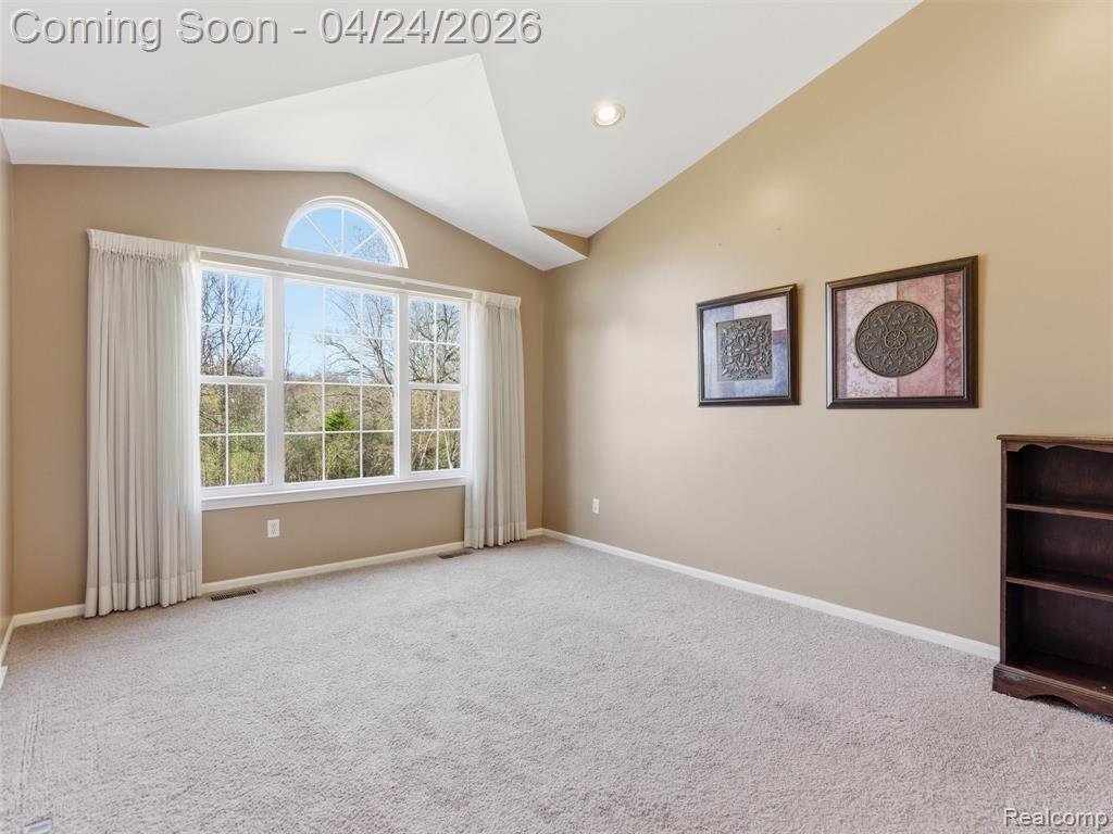 5617 Millpointe Drive, Waterford, MI 48327 — Photo 8