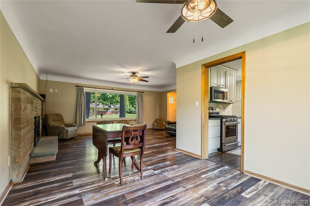 8293 Woodcrest Drive, Grosse Ile, MI 48138 — Photo 21