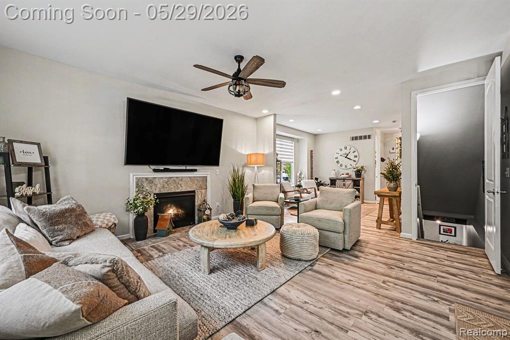 28614 Cottage Lane, New Hudson, MI 48165 — Photo 8