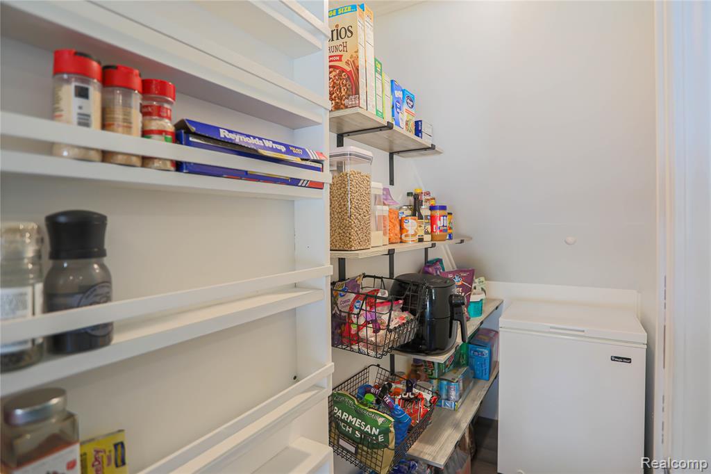 5230 Robinwood Drive, Clyde, MI 48049 — Photo 23