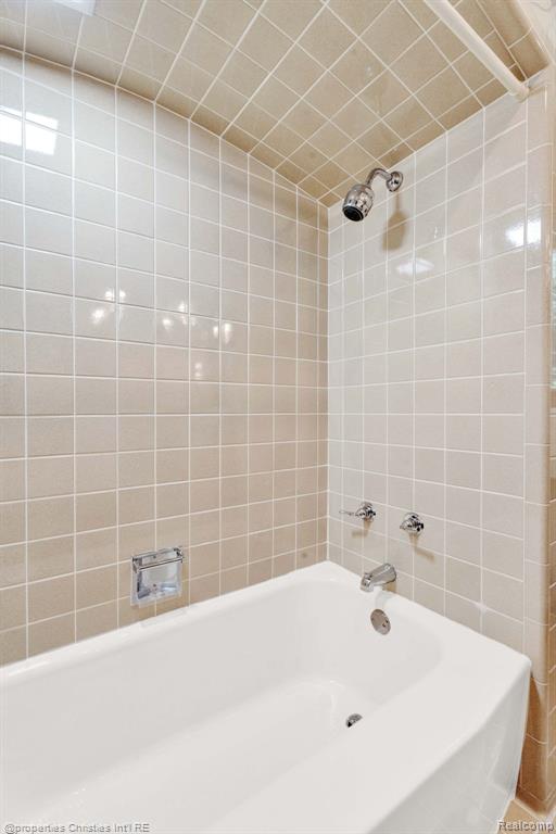 19418 Warwick Street, Beverly Hills, MI 48025 — Photo 34