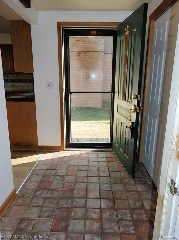 925 MALLOCK Road, White Lake, MI — Photo 18
