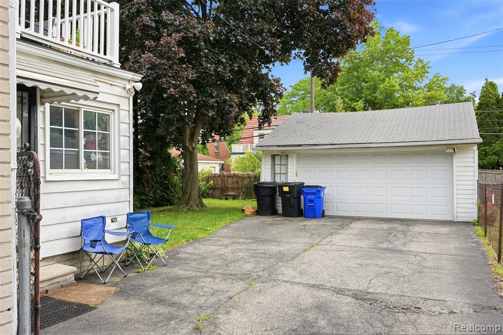 648 Alter Road, Detroit, MI 48215 — Photo 34