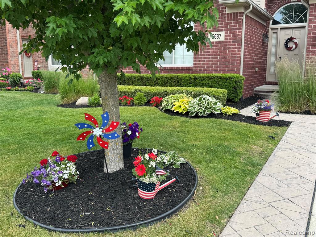 5687 GREGORY Drive, Utica, MI 48317 — Photo 3